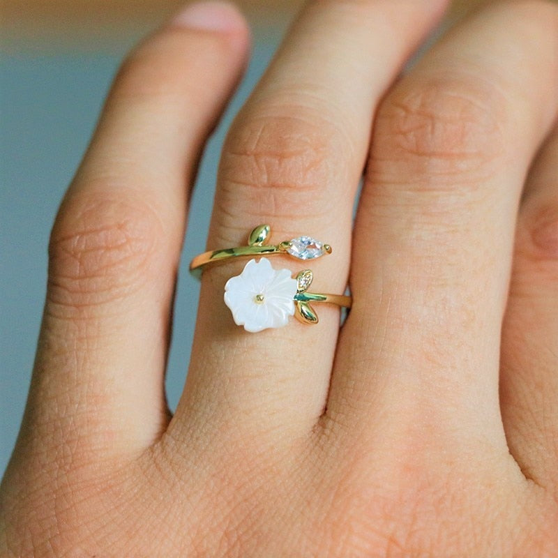 Eliana's Crystal Flower Ring