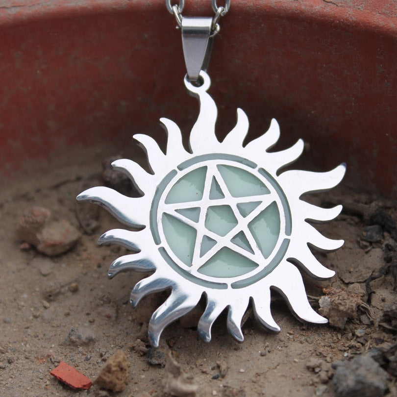 Rowan's Glow Pentagram Necklace