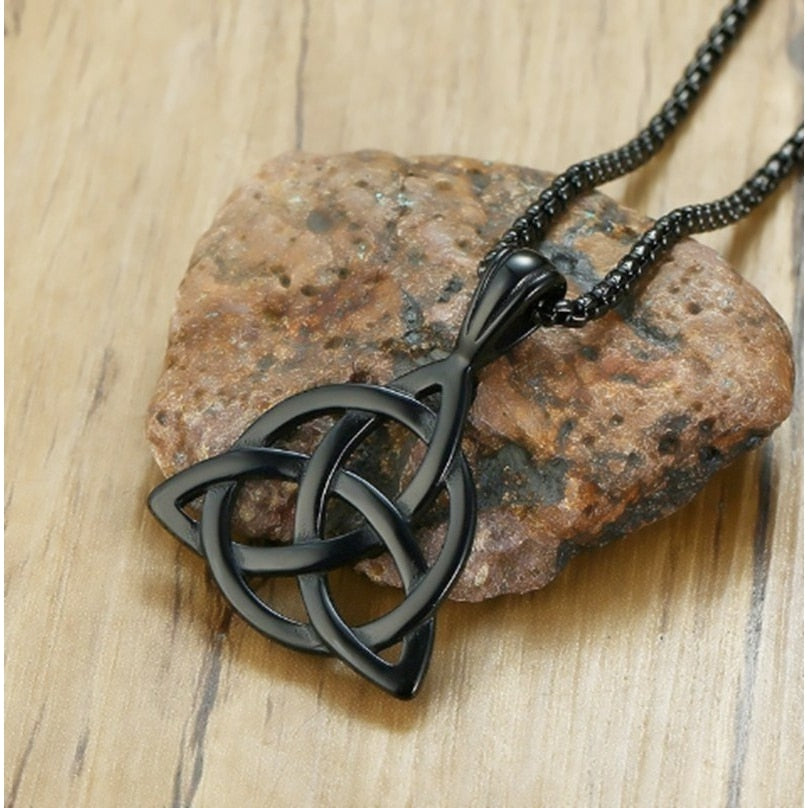 Zahra's Celtic Knot Necklace